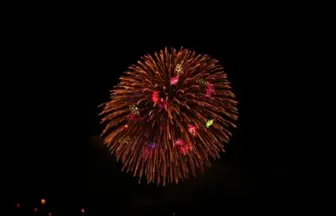 Japan's largest 36 inch shell Fireworks in Katakai Festival 2012